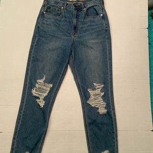 American eagle mom jeans!!